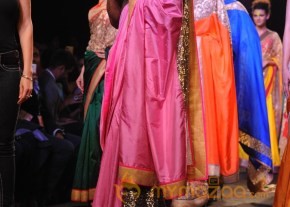 Mandira Bedi at Myntra Fashion Show 2014