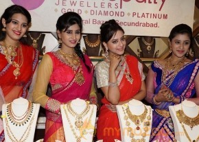 Manepally Dhanteras Jewellery Collections Launch Photos photo 34