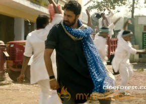 MATRU KI BIJLEE KA MANDOLA MOVIE GALLERY photo 8