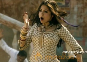 MATRU KI BIJLEE KA MANDOLA MOVIE GALLERY photo 12
