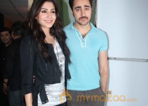 MATRU KI BIJLEE KA MANDOLA MOVIE PICS photo 2