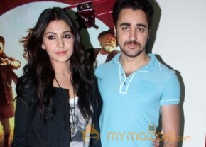 MATRU KI BIJLEE KA MANDOLA MOVIE PICS photo 10