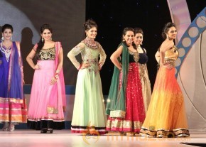 Miss n Mrs India Gujarati Fashion Show Photos photo 66