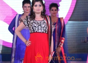 Miss n Mrs India Gujarati Fashion Show Photos02 photo 55