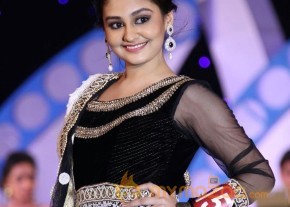 Miss n Mrs India Gujarati Fashion Show Photos02 photo 8