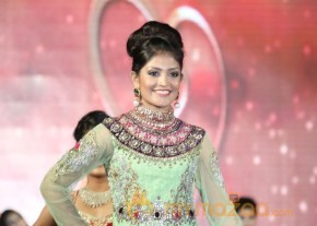 Miss n Mrs India Gujarati Fashion Show Photos02 photo 13