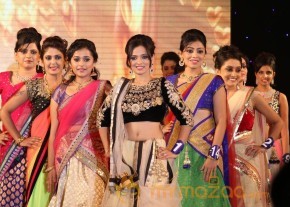 Miss n Mrs India Gujarati Fashion Show Photos02 photo 39