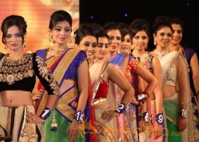 Miss n Mrs India Gujarati Fashion Show Photos02 photo 3