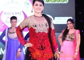 Miss n Mrs India Gujarati Fashion Show Photos02 photo 56