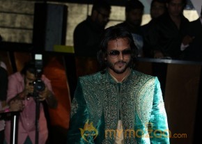 Models and Celebrities at The Pink Affair Fashion Show Photos photo 52