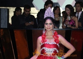 Models and Celebrities at The Pink Affair Fashion Show Photos photo 36