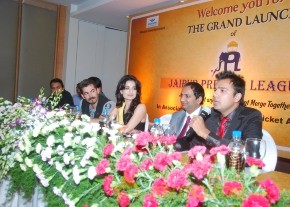 Neil Nitin Mukesh-Ameesha Patel at JPL Season-2 Launch  photo 23