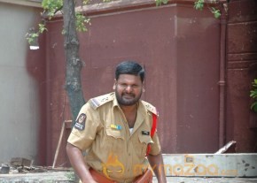 Pakdo Pakdo Movie Gallery photo 29