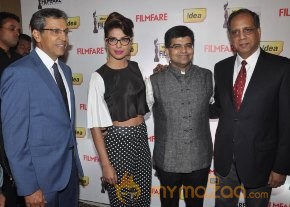 Priyanka At 59th Idea Filmfare Awards 2013 photo 25