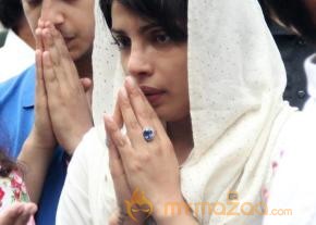 Priyanka Chopra Father Funeral Photos photo 2