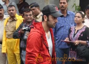 Priyanka Chopra Father Funeral Photos photo 14