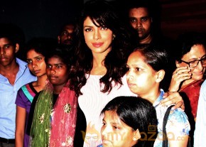 Priyanka Chopra Launches UNICEF's Mobile App Photos  photo 2