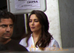 Priyanka Chopra's Father's Condolence Meet Gallery  photo 9