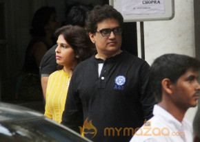 Priyanka Chopra's Father's Condolence Meet Gallery  photo 28
