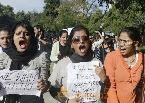 Protests against Delhi gang rape: Photos photo 27