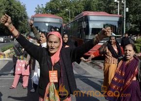 Protests against Delhi gang rape: Photos photo 49
