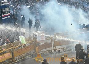 Protests against Delhi gang rape: Photos photo 3
