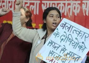 Protests against Delhi gang rape: Photos photo 57