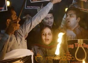 Protests against Delhi gang rape: Photos