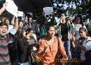 Protests against Delhi gang rape: Photos photo 40