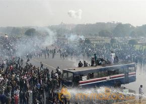 Protests against Delhi gang rape: Photos photo 41