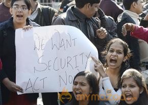 Protests against Delhi gang rape: Photos photo 2