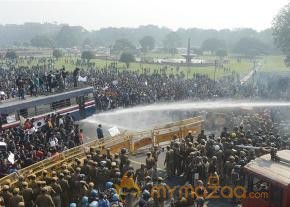 Protests against Delhi gang rape: Photos photo 23