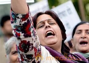 Protests against Delhi gang rape: Photos photo 19