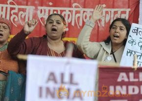 Protests against Delhi gang rape: Photos photo 16