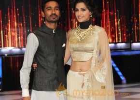 Raanjhana Team Promotion At Jhalak Dikhla Jaa  photo 32