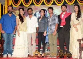 Raanjhanaa Movie Team Press Meet  photo 29