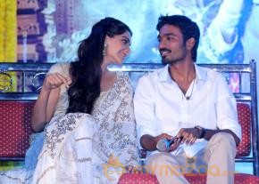 Raanjhanaa Movie Team Press Meet  photo 45