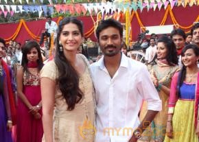Raanjhanaa Movie Team Press Meet  photo 43