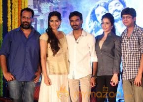 Raanjhanaa Movie Team Press Meet  photo 55
