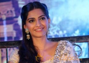 Raanjhanaa Movie Team Press Meet  photo 48