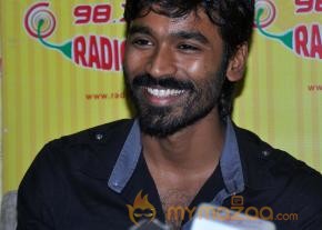 Raanjhanaa Music Launch At Radio Mirchi   photo 19
