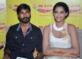 Raanjhanaa Music Launch At Radio Mirchi  