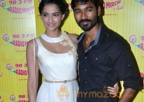 Raanjhanaa Music Launch At Radio Mirchi   photo 14