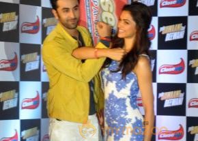 Ranbir & Deepika Launch Close Up Dental Care Products photo 12