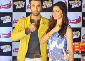 Ranbir & Deepika Launch Close Up Dental Care Products photo 9