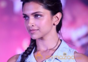 Ranveer, Deepika Ram Leela Promote Photos photo 13