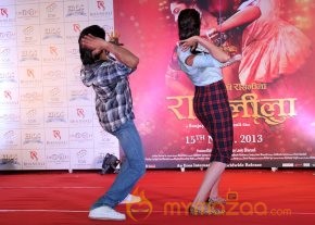 Ranveer, Deepika Ram Leela Promote Photos photo 4