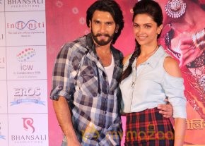 Ranveer, Deepika Ram Leela Promote Photos photo 6