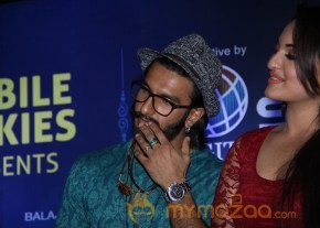 Ranveer Singh and Sonakshi Sinha  LOOTERA photos