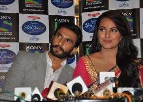 Ranveer Singh & Sonakshi Sinha Latest Photos photo 11
